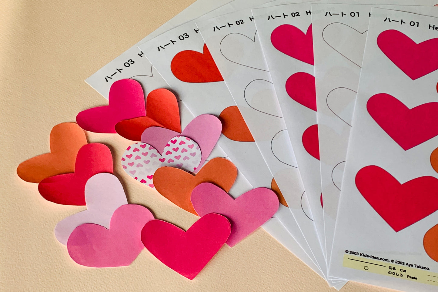 [Downloadable product] Have fun and decorate with heart motifs!